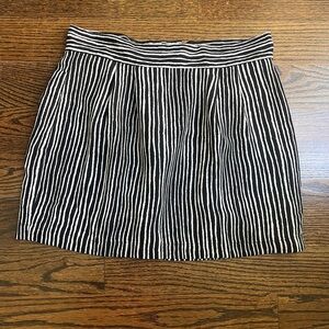 YAYA women’s mini skirt striped animal print sz. 10 black white